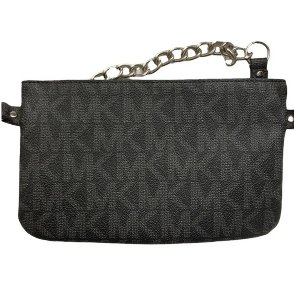 Michael Kors belt bag signature mk gray black M